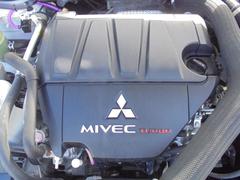 ４Ｂ１１　ＭＩＶＥＣ　シングルターボ　ＤＯＨＣ　エンジン搭載です！ 5