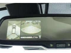 前後左右４つのカメラの映像をＣＧ合成して車両周囲の状況を映す全周囲カメラも装備 5