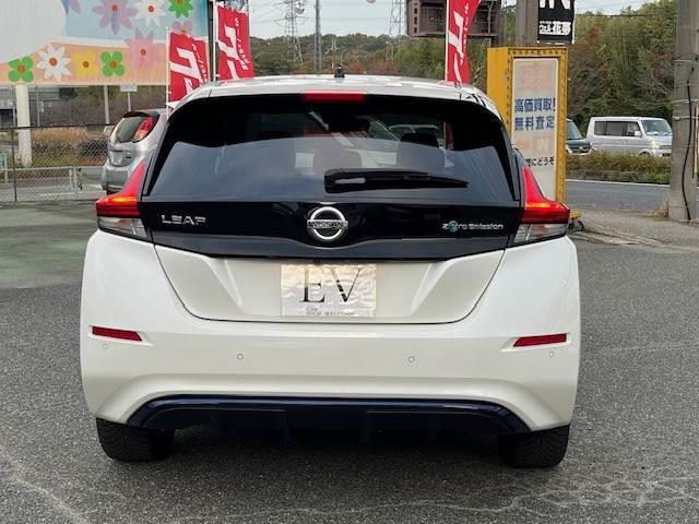 リーフ ４０ｋＷｈ　Ｘ　１０万台記念車　プロパイロット　１７インチアルミ（22枚目）