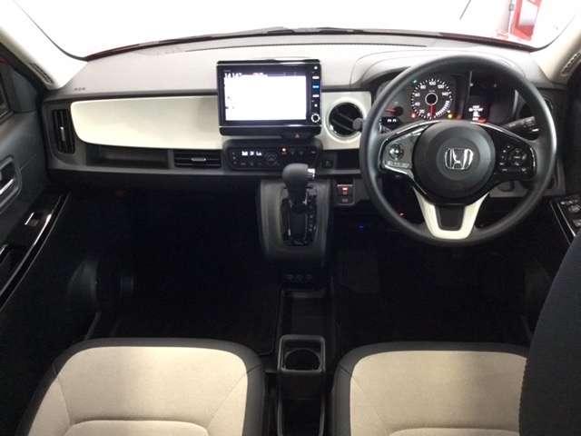 オリジナル 当社デモカー 8インチナビ/Bluetooth・DVD再生・録音・フルセグ/ 衝突軽減ブレーキ(車線認識)・前後ドライブレコーダー・LEDヘッドライト(2枚目)