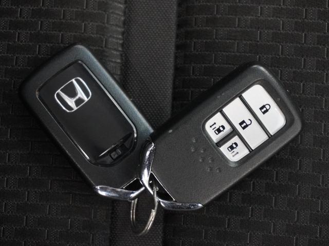 ステップワゴンスパーダ スパーダホンダセンシング　１年保証ナビＤレコＲカメＥＴＣ両電扉ＢＴ地デジ（19枚目）