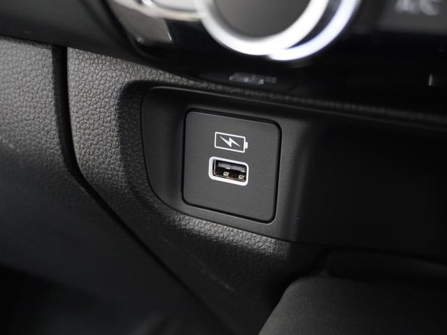 ヴェゼル ｅ：ＨＥＶＺ　１年保証ナビＲカメＥＴＣクルコンＢＴ地デジＬＥＤ（45枚目）