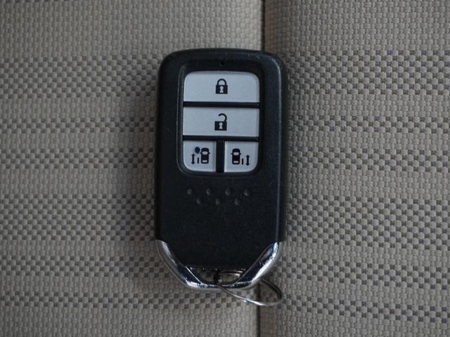 フリード Ｇ・ホンダセンシング　１年保証ナビＤレコＲカメＥＴＣ両電扉ＢＴ地デジ（17枚目）