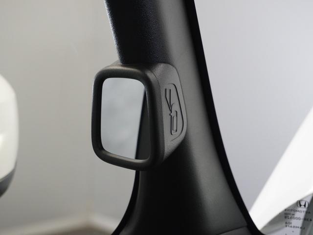 Ｎ－ＢＯＸカスタム ベースグレード　２年保証当社試乗車ナビＤレコＲカメＥＴＣ両電扉（42枚目）