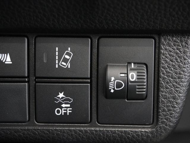 ◆レベリング機能◆ヘッドライトの照射の高さを調節できるレベリング機能付き。重い荷物を積んだ時に使える機能です。