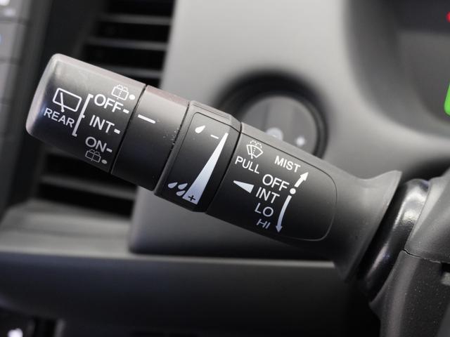 フィット ｅ：ＨＥＶホーム２０周年特別仕様車カーサ　２年保証ナビＤレコＲカメＥＴＣクルコンＢＴ（37枚目）