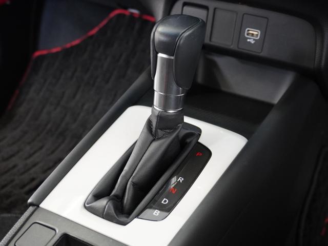 フィット ｅ：ＨＥＶホーム２０周年特別仕様車カーサ　２年保証ナビＤレコＲカメＥＴＣクルコンＢＴ（41枚目）