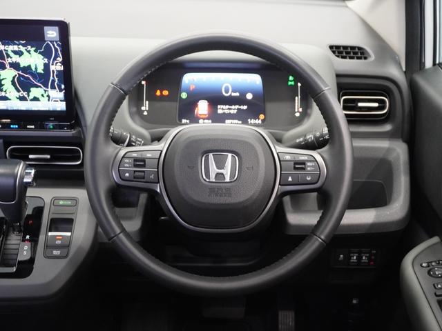 フリード クロスター 1年保証当社試乗車ナビDレコRカメETC両電扉(9枚目)