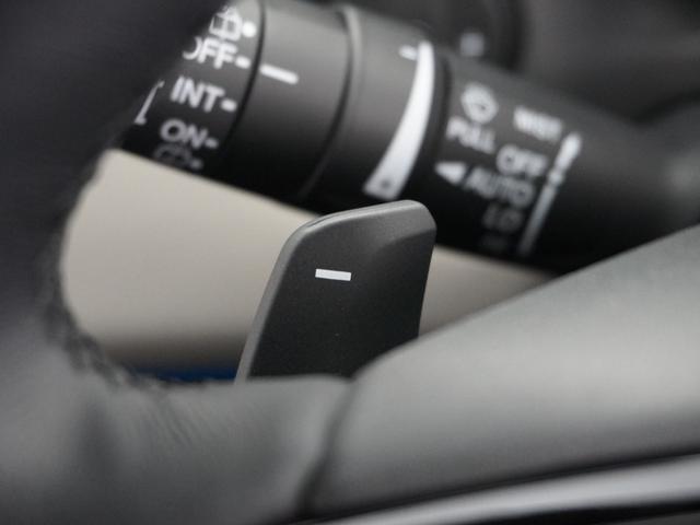 ヴェゼル ｅ：ＨＥＶＺ・ＰＬａＹパッケージ　２年保証当社試乗車ナビ全周囲カメＤレコＥＴＣ２．０（12枚目）