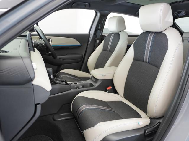 ヴェゼル ｅ：ＨＥＶＺ・ＰＬａＹパッケージ　２年保証当社試乗車ナビ全周囲カメＤレコＥＴＣ２．０（30枚目）