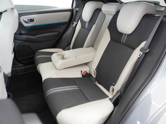 ヴェゼル ｅ：ＨＥＶＺ・ＰＬａＹパッケージ　２年保証当社試乗車ナビ全周囲カメＤレコＥＴＣ２．０（31枚目）