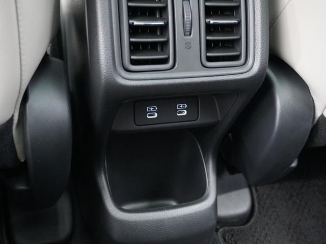 ヴェゼル ｅ：ＨＥＶＺ・ＰＬａＹパッケージ　２年保証当社試乗車ナビ全周囲カメＤレコＥＴＣ２．０（33枚目）