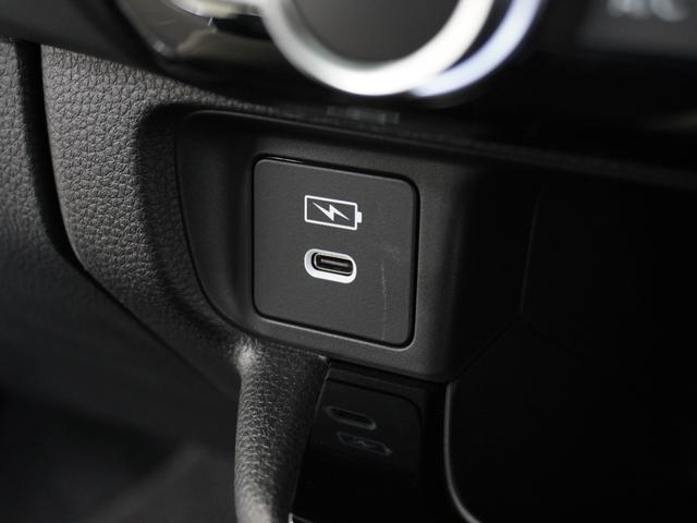 ヴェゼル ｅ：ＨＥＶＺ・ＰＬａＹパッケージ　２年保証当社試乗車ナビ全周囲カメＤレコＥＴＣ２．０（54枚目）