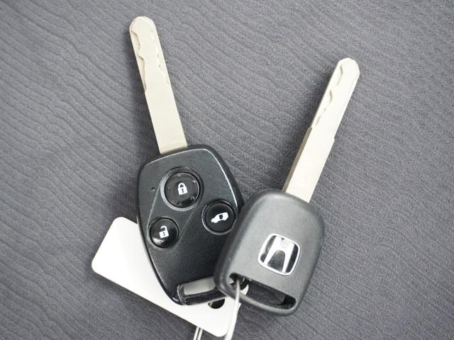 フリード Ｇエアロジャストセレクション　３か月保証ナビＤレコＲカメＥＴＣ片電扉ＢＴ接続（17枚目）