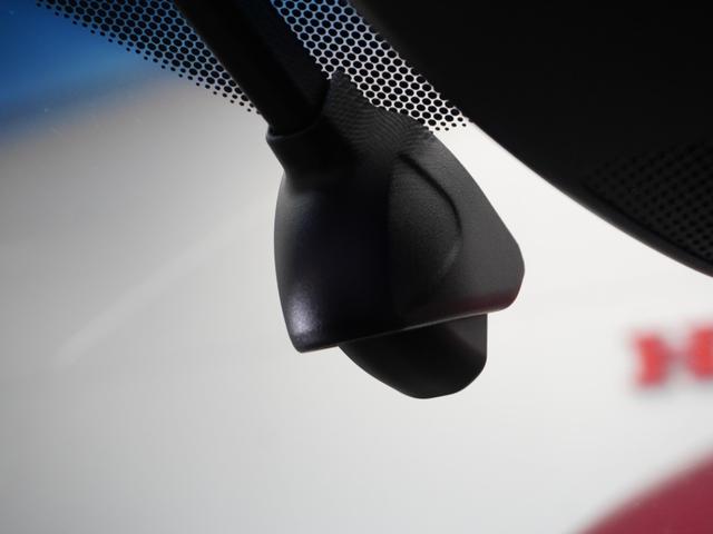 ヴェゼル ハイブリッドZ・ホンダセンシング 1年保証ナビDレコRカメETCクルコンBT地デジ(4枚目)