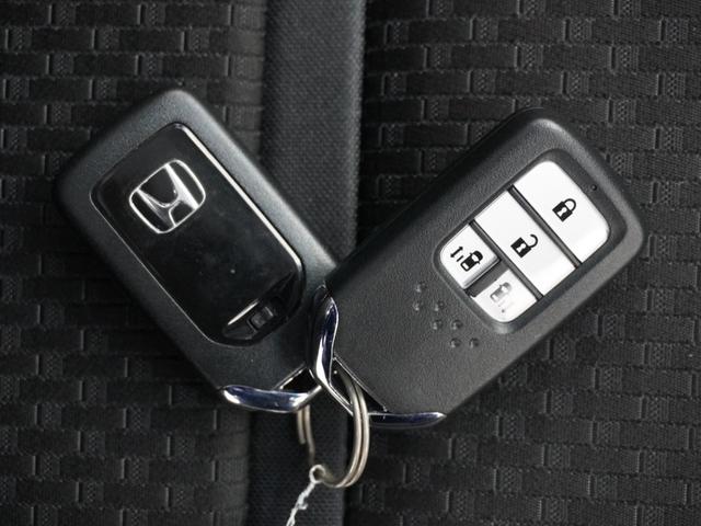 ステップワゴンスパーダ スパーダホンダセンシング　１年保証ナビＲカメＥＴＣ両電扉ＢＴ地デジＬＥＤ（18枚目）