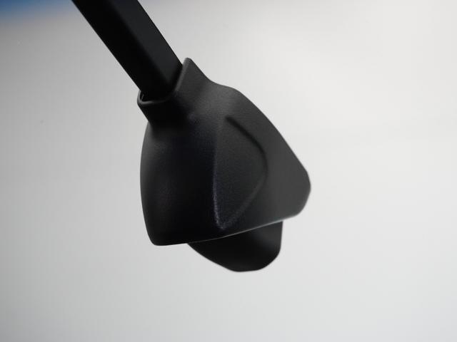 フィット ｅ：ＨＥＶリュクス　１年保証ナビＤレコＲカメＥＴＣクルコンＢＴ地デジ（4枚目）