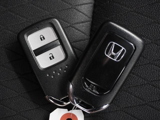 フィット ｅ：ＨＥＶリュクス　１年保証ナビＤレコＲカメＥＴＣクルコンＢＴ地デジ（19枚目）