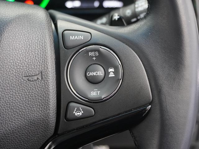 【アダプティブクルーズコントロール】予め設定した車速内でクルマが自動的に加減速。前走車との適切な車間距離を維持しながら追従走行します。【ＬＫＡＳ】車線維持支援システムでステアリング操作を支援。