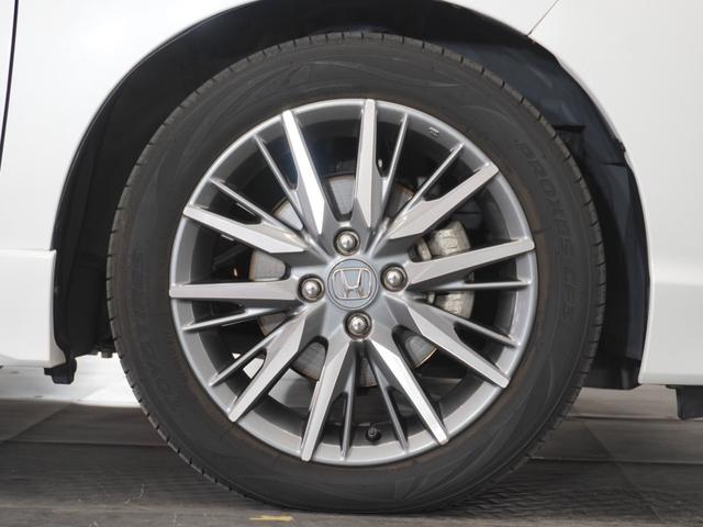 アルミホイール装着車です！これで足元まわりもおしゃれにきまります！