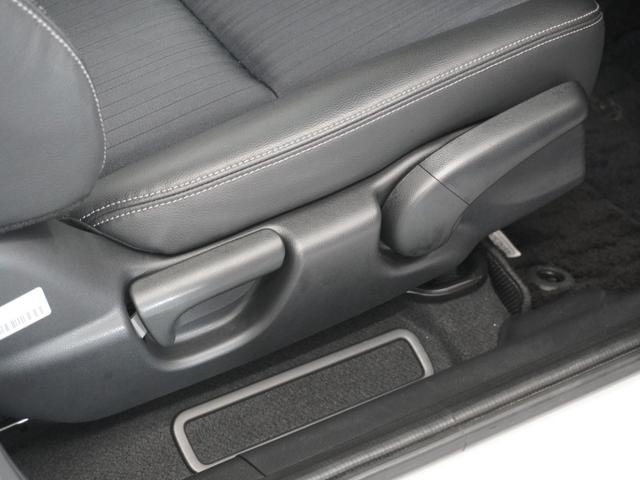 ◆シートハイトアジャスター◆運転席を上下に高さ調節ができます！運転ポジションを体格に合わせてシート調整できます。