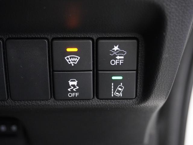 ◆ＶＳＡ◆横滑り防止装置が装備されています。コーナーリング時の横すべりを抑える機能と、車両の急激な挙動変化を抑える機能で、安定した走行を実現しています。運転に安心とゆとりが出来ます。