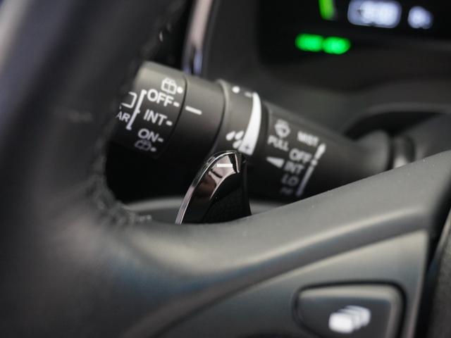 ◆パドルシフト装備◆オートマチック車でもミッション車のようなフィーリングを楽しめます。エンジンブレーキを使いたい時にも役立ちます。