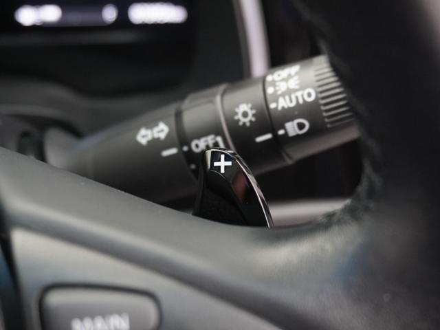 ◆パドルシフト装備◆オートマチック車でもミッション車のようなフィーリングを楽しめます。エンジンブレーキを使いたい時にも役立ちます。