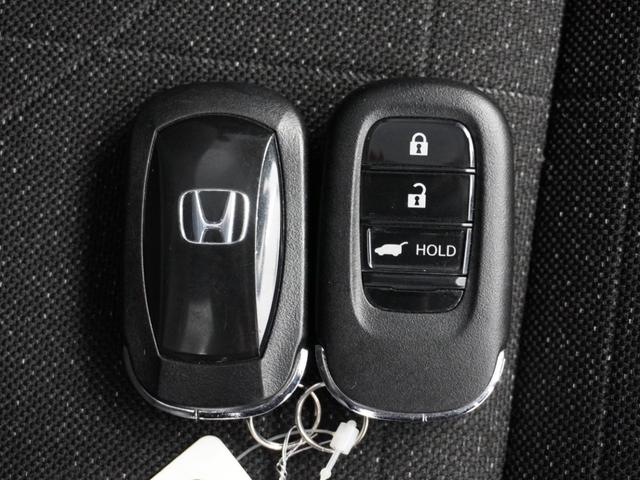 ヴェゼル ｅ：ＨＥＶＺ　２年保証ナビ全周囲カメＥＴＣ２．０クルコンＢＴ（20枚目）