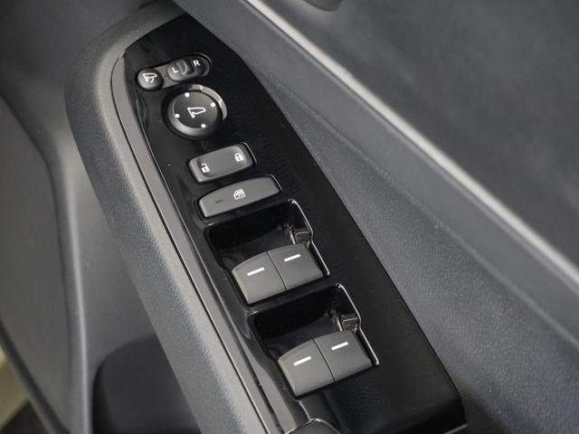 ヴェゼル ｅ：ＨＥＶＺ　２年保証ナビ全周囲カメＥＴＣ２．０クルコンＢＴ（31枚目）