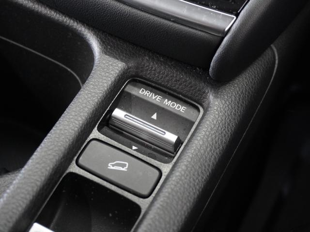 ヴェゼル ｅ：ＨＥＶＺ　２年保証ナビ全周囲カメＥＴＣ２．０クルコンＢＴ（43枚目）