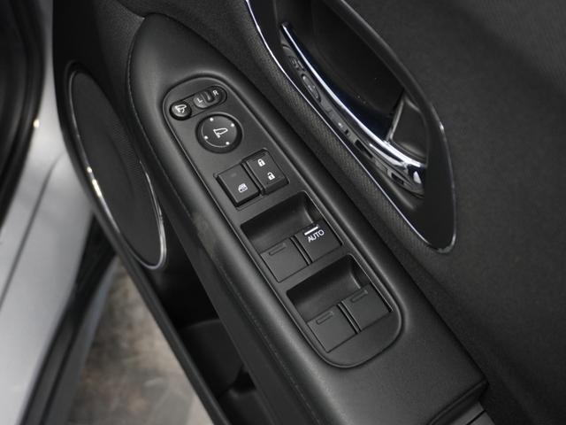 ヴェゼル X・ホンダセンシング 1年保証ナビDレコRカメETC地デジLED(28枚目)