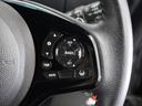【アダプティブクルーズコントロール】予め設定した車速内でクルマが自動的に加減速。前走車との適切な車間距離を維持しながら追従走行します。【LKAS】車線維持支援システムでステアリング操作を支援。