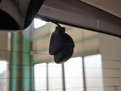 ���μ֤ˤϥꥢ�ˤ�ɥ饤�֥쥳���������������Ƥ���ޤ��������������ʤɤ�Ͽ���뼫ư���Ѥ����֤Ǥ������⤷��λ��Τκݤε�Ͽ�Ϥ������ι�Ԥκݤλפ��ФȤ��ƥɥ饤�֤α�����ڤ��ळ�Ȥ��Ǥ��ޤ��� 5