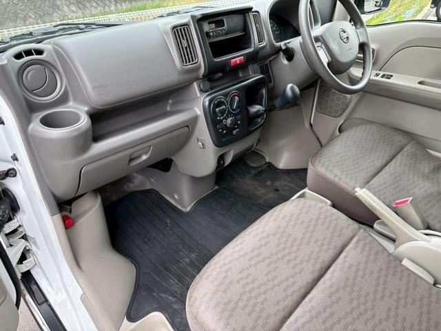 ＮＶ１００クリッパーバン ＤＸ　★５速ＭＴ★禁煙車★ハイルーフ★キーレスエントリー★パワーウインドウ★オートライト★スペアキー★エアコン★ＵＳＢ接続ポート★横滑り防止機能★点検記録簿★（15枚目）