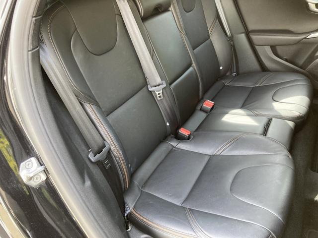 Ｖ４０ クロスカントリー　Ｄ４　サマム　★禁煙★ハーマンカードン★モダンウッドパネル★黒革★メモリ付パワーシート★前席シートヒーター★ブラインドスポットモニター★アダプティブクルーズコントロール★純正ナビ★フルセグ★スマートキー★点検整備付（10枚目）