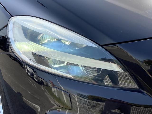 Ｖ４０ クロスカントリー　Ｄ４　サマム　★禁煙★ハーマンカードン★モダンウッドパネル★黒革★メモリ付パワーシート★前席シートヒーター★ブラインドスポットモニター★アダプティブクルーズコントロール★純正ナビ★フルセグ★スマートキー★点検整備付（18枚目）