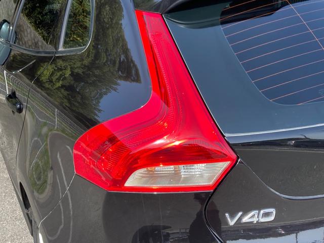 Ｖ４０ クロスカントリー　Ｄ４　サマム　★禁煙★ハーマンカードン★モダンウッドパネル★黒革★メモリ付パワーシート★前席シートヒーター★ブラインドスポットモニター★アダプティブクルーズコントロール★純正ナビ★フルセグ★スマートキー★点検整備付（21枚目）