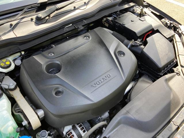 Ｖ４０ クロスカントリー　Ｄ４　サマム　★禁煙★ハーマンカードン★モダンウッドパネル★黒革★メモリ付パワーシート★前席シートヒーター★ブラインドスポットモニター★アダプティブクルーズコントロール★純正ナビ★フルセグ★スマートキー★点検整備付（26枚目）