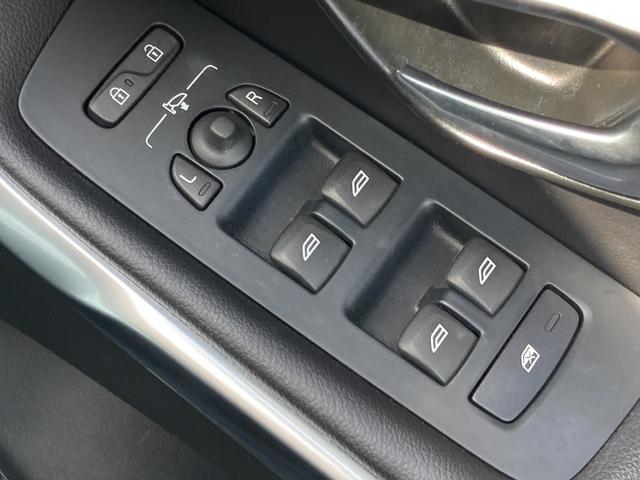 Ｖ４０ クロスカントリー　Ｄ４　サマム　★禁煙★ハーマンカードン★モダンウッドパネル★黒革★メモリ付パワーシート★前席シートヒーター★ブラインドスポットモニター★アダプティブクルーズコントロール★純正ナビ★フルセグ★スマートキー★点検整備付（44枚目）