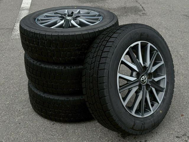 ヴォクシー ＺＳ　★禁煙車★両側電動スライドドア★ナビ★後席モニター★フルセグ★ドラレコ★ＬＥＤヘッドライト★ＥＴＣ★スマートキー★社外１８インチＡＷ★プッシュスタート★レーダー探知機★純正アルミホイル付き★車検整備付（34枚目）