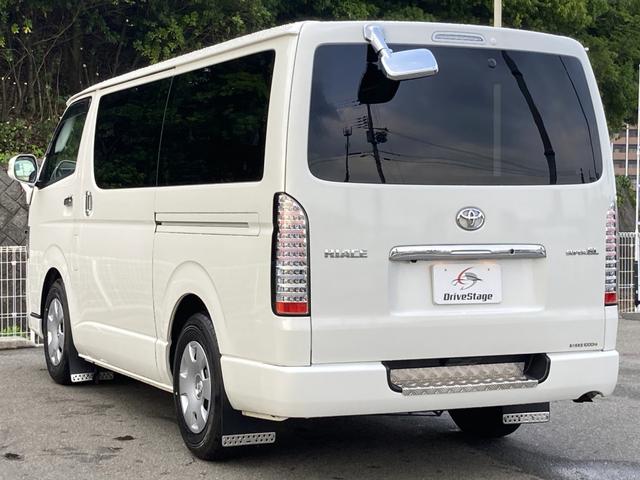ハイエースバン ロングスーパーＧＬ　★ディーゼルターボ★ベッドキット★禁煙車★ＳＤナビ★バックカメラ★フルセグ★キーレスエントリー★ＥＴＣ車載器付き★ＬＥＤヘッドライト★Ｂｌｕｅｔｏｏｔｈ★ＣＤ・ＤＶＤ再生可能★電格ミラー★点検整備付★（12枚目）
