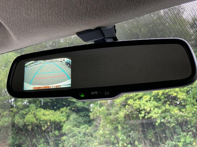 ハイエースバン スーパーＧＬ　ダークプライム　★禁煙車★ベッドキット★社外サスペンション★フルエアロ★メモリーナビ★バックカメラ★フルセグ★両側スライドドア★ＬＥＤヘッドライト★Ｂｌｕｅｔｏｏｔｈ★社外１８インチＡＷ★マフラーカッター★車検整備付（10枚目）