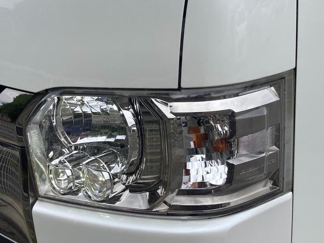 ハイエースバン スーパーＧＬ　ダークプライム　★禁煙車★ベッドキット★社外サスペンション★フルエアロ★メモリーナビ★バックカメラ★フルセグ★両側スライドドア★ＬＥＤヘッドライト★Ｂｌｕｅｔｏｏｔｈ★社外１８インチＡＷ★マフラーカッター★車検整備付（30枚目）