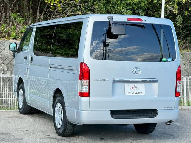 レジアスエースバン ロングＤＸ　ＧＬパッケージ　禁煙車　両側スライドドア　キーレスエントリー　運転席・助手席エアバック　電動格納ミラー　ＣＤプレーヤー　ＵＳＢ接続可　ＡＵＸ接続可　パワーウィンドウ　パワーステアリング　エアコン　６人乗り　車検整備付（8枚目）
