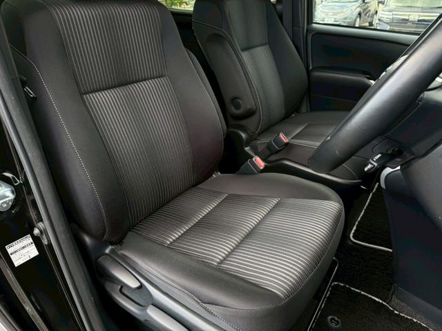 ヴォクシー ＺＳ　煌　ＡＬＰＩＮＥナビ　後席モニター　バックカメラ　両側電動スライド　衝突軽減ブレーキ　ドライブレコーダー前後　クリアランスソナー　レーンアシスト　オートハイビーム　クルーズコントロール　ＥＴＣ　車検整備付（18枚目）