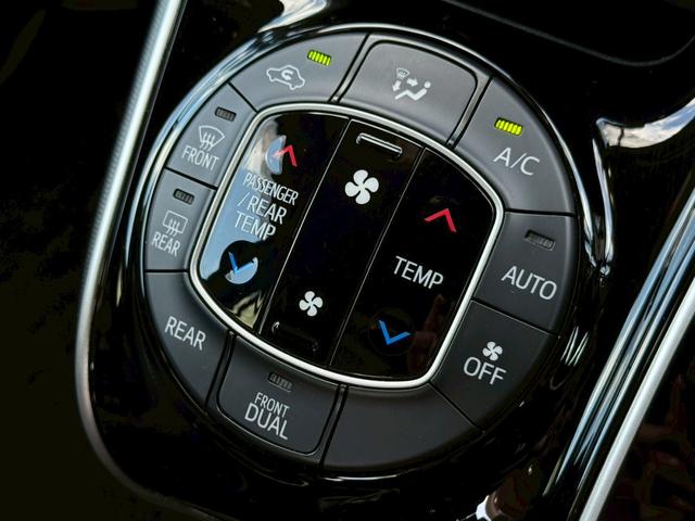 ヴォクシー ＺＳ　煌　ＡＬＰＩＮＥナビ　後席モニター　バックカメラ　両側電動スライド　衝突軽減ブレーキ　ドライブレコーダー前後　クリアランスソナー　レーンアシスト　オートハイビーム　クルーズコントロール　ＥＴＣ　車検整備付（36枚目）