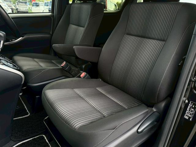 ヴォクシー ＺＳ　煌　ＡＬＰＩＮＥナビ　後席モニター　バックカメラ　両側電動スライド　衝突軽減ブレーキ　ドライブレコーダー前後　クリアランスソナー　レーンアシスト　オートハイビーム　クルーズコントロール　ＥＴＣ　車検整備付（40枚目）