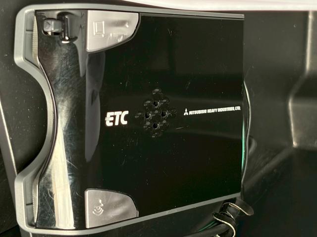 スイフトスポーツ ベースグレード　６速ＭＴ　禁煙車　ドラレコ　ＨＩＤヘッドライト　クルーズコントロール　インテリキー　ＥＴＣ車載器　ＵＳＢ接続可　純正１７インチアルミ　クラリオンオーディオ　ＣＤ再生可　車検整備付　電動格納ミラー（12枚目）