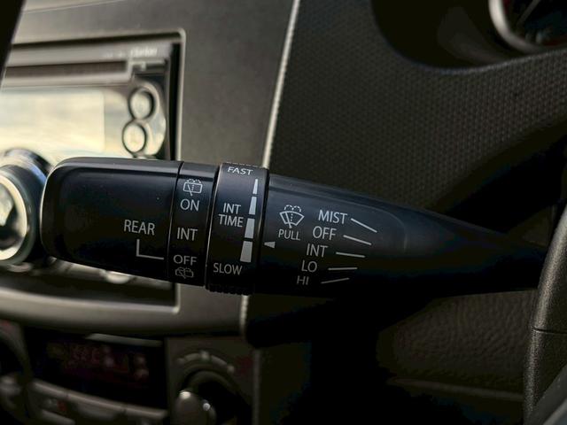 スイフトスポーツ ベースグレード　６速ＭＴ　禁煙車　ドラレコ　ＨＩＤヘッドライト　クルーズコントロール　インテリキー　ＥＴＣ車載器　ＵＳＢ接続可　純正１７インチアルミ　クラリオンオーディオ　ＣＤ再生可　車検整備付　電動格納ミラー（25枚目）